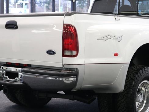 Used 2000 Ford F350 XLT image 12