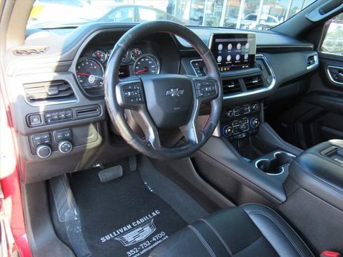 Used 2021 Chevrolet Suburban RST w/ Luxury Package image 15