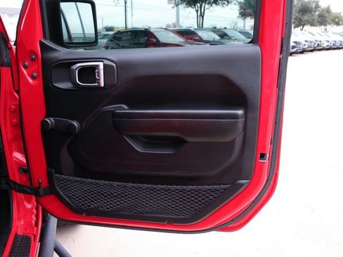 Used 2021 Jeep Wrangler Unlimited Sport image 25