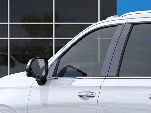 New 2026 Chevrolet Suburban Premier image 12