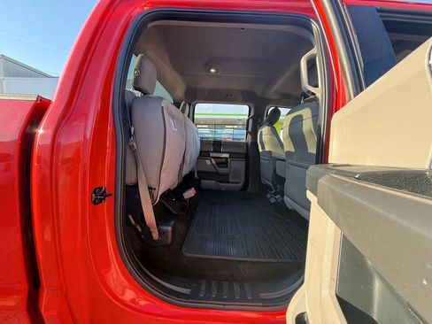 Used 2015 Ford F150 XLT image 27