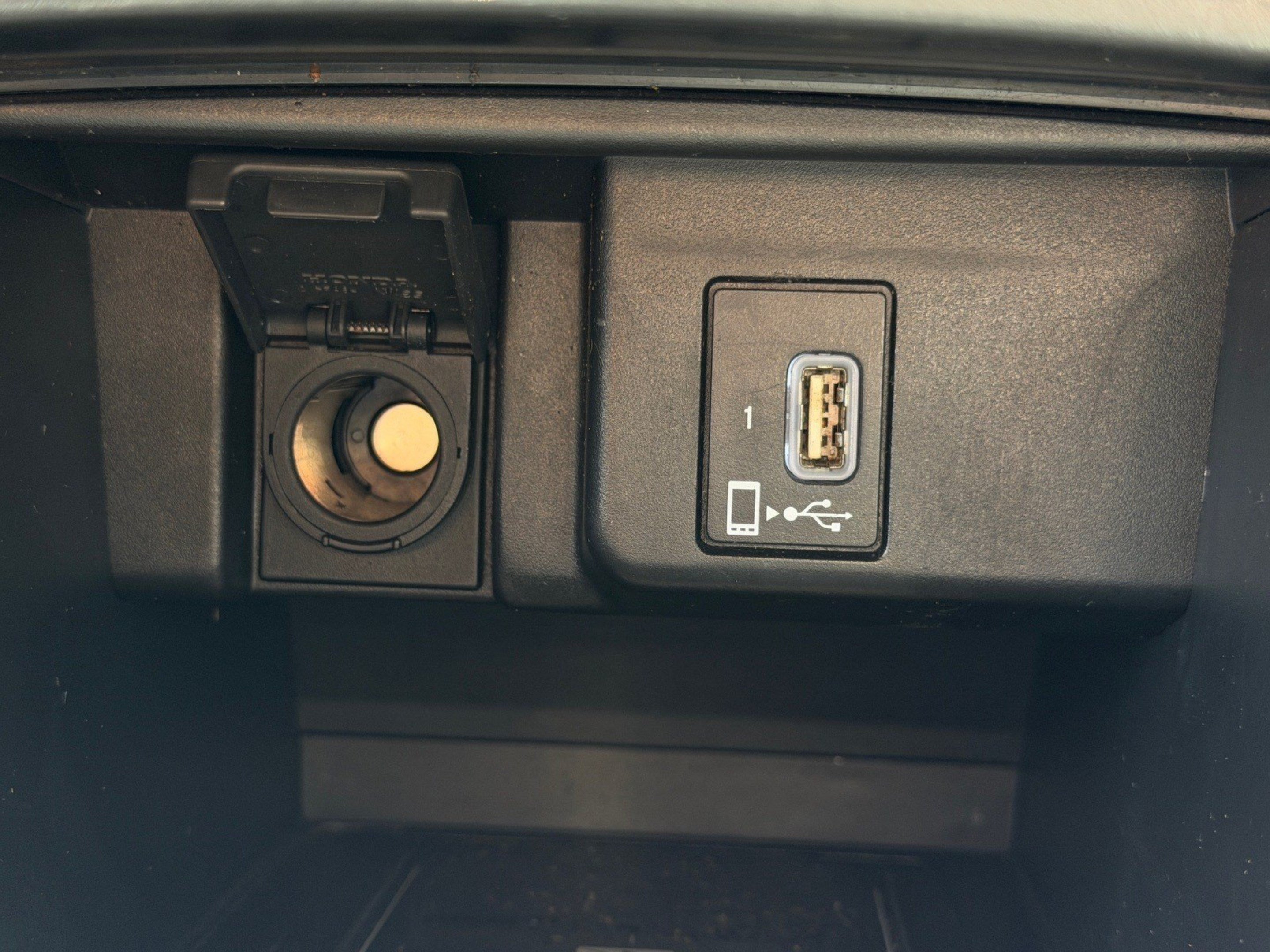 Used 2019 Honda Accord Touring image 31