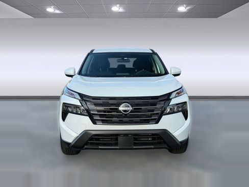 Used 2026 Nissan Rogue SV w/ Cold Weather Package FWD image 9