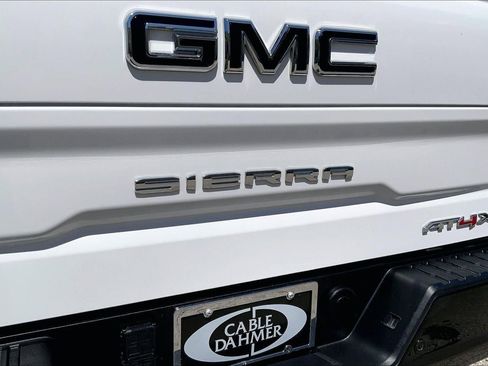 Used 2024 GMC Sierra 1500 AT4X image 31