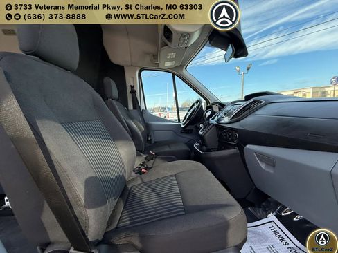 Used 2017 Ford Transit 150 XLT RWD image 12