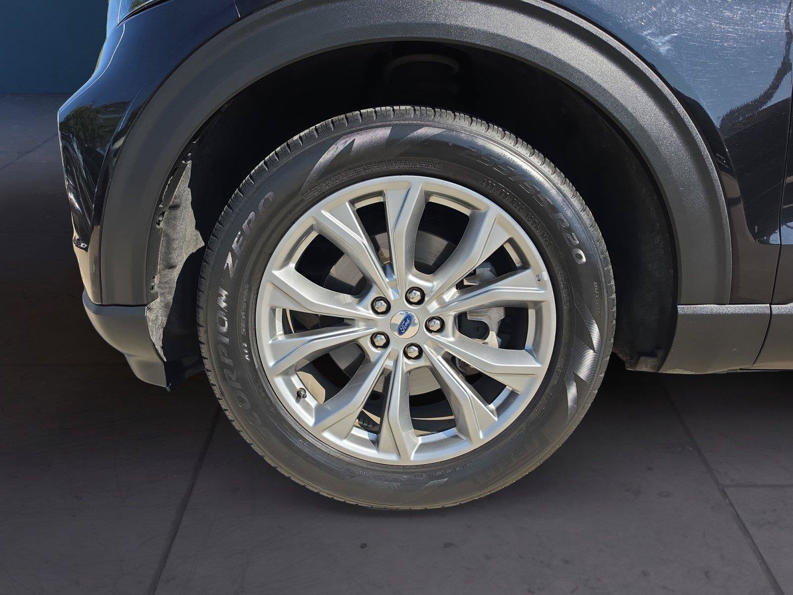 Used 2023 Ford Explorer Limited w/ Equipment Group 301A RWD image 14