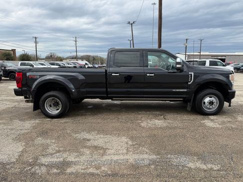Used 2022 Ford F350 Platinum w/ FX4 Off-Road Package image 8