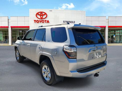 Used 2022 Toyota 4Runner SR5 image 4
