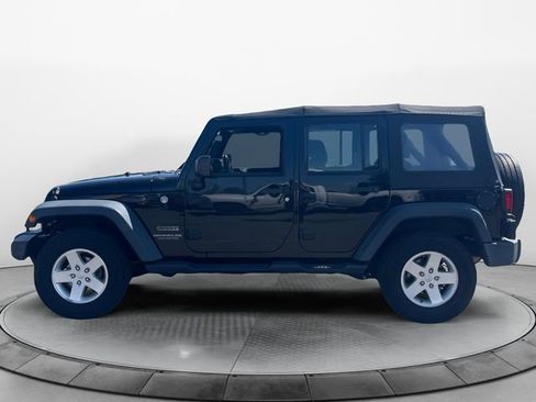 Used 2016 Jeep Wrangler Unlimited Sport w/ Connectivity Group AWD/4WD image 2