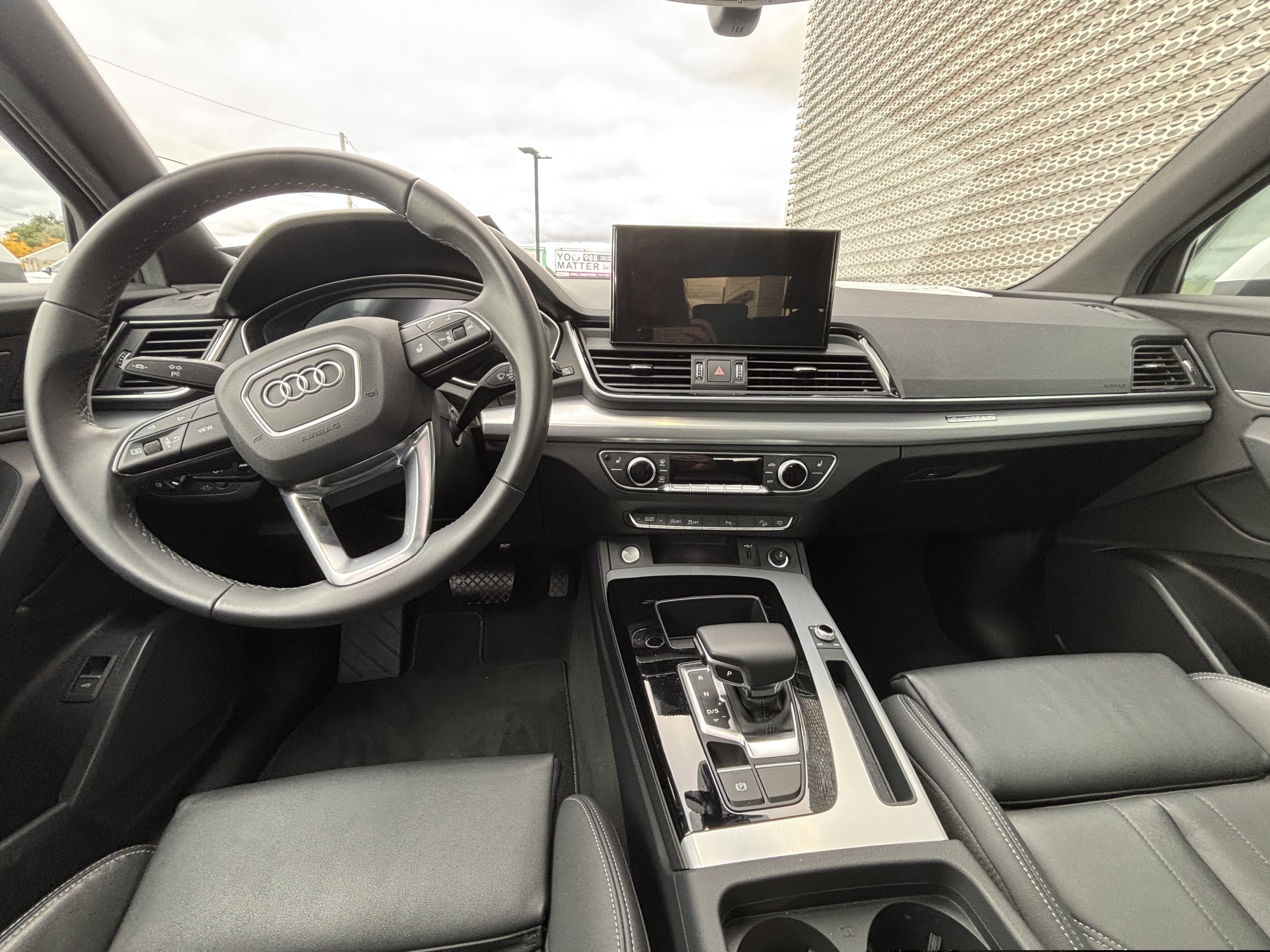 Certified 2025 Audi Q5 2.0T Premium w/ Convenience Plus Package AWD/4WD image 6
