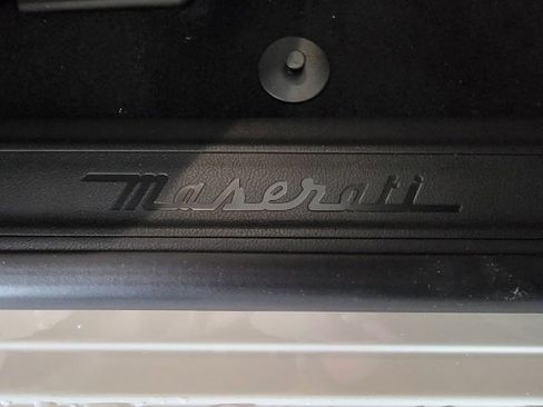 Used 2023 Maserati Levante GT image 17