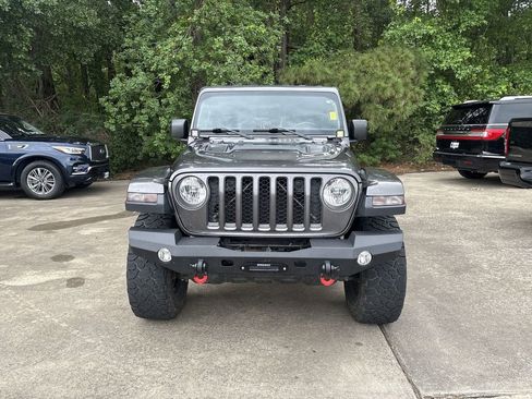 Used 2021 Jeep Gladiator Rubicon w/ Safety Group AWD/4WD image 3