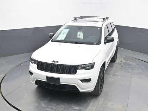 Used 2019 Jeep Grand Cherokee Altitude image 47