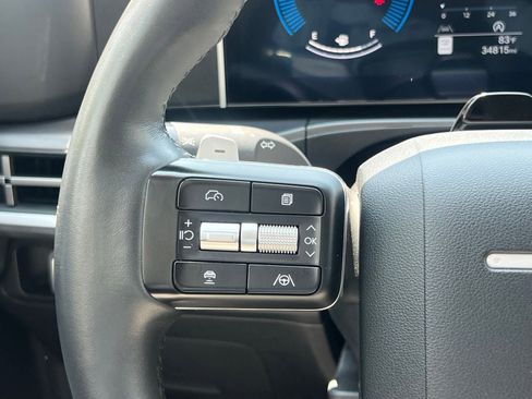 Used 2025 Hyundai Santa Fe SEL FWD image 31