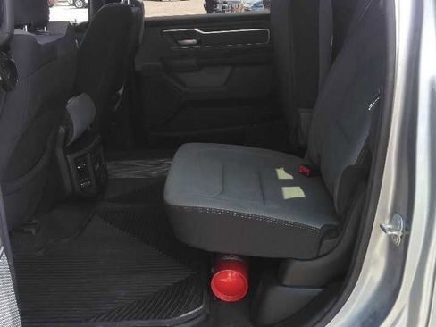 Used 2021 RAM 1500 Big Horn AWD/4WD image 8