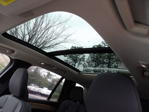 New 2026 Volvo XC90 T8 Plus image 15