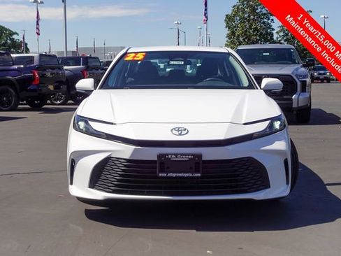 Certified 2025 Toyota Camry LE image 3