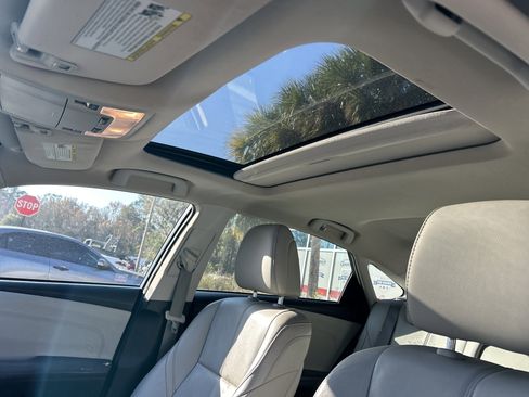 Used 2013 Toyota Avalon XLE Premium image 11