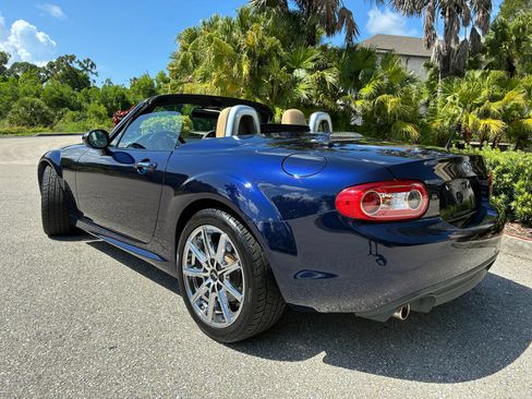 Used 2012 MAZDA MX-5 Miata Grand Touring w/ Appearance Pkg RWD image 3