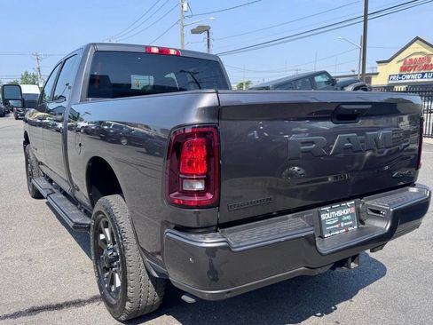 Used 2026 RAM 2500 Big Horn AWD/4WD image 5