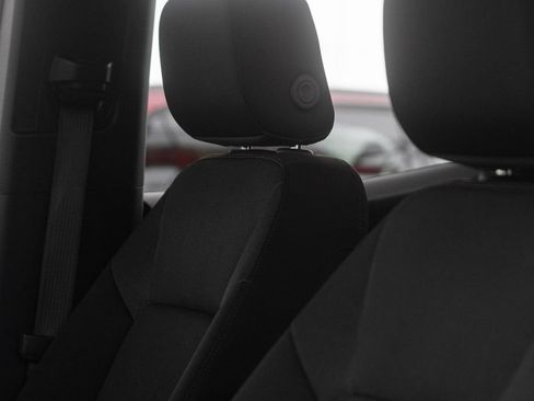 Used 2024 Chevrolet Colorado Trail Boss w/ Technology Package image 17