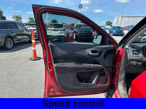 Used 2019 Jeep Compass Trailhawk AWD/4WD image 14