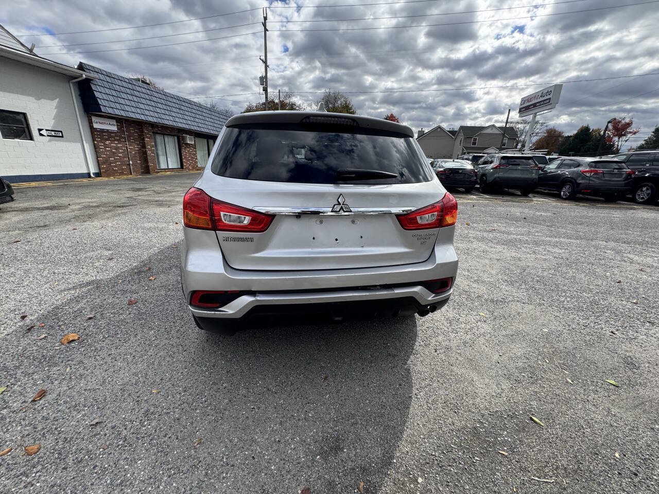 Used 2019 Mitsubishi Outlander Sport SE FWD image 11