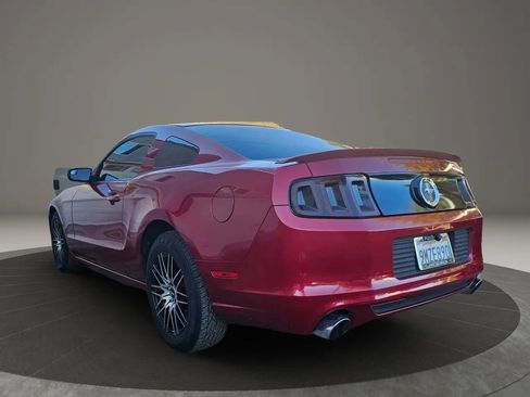 Used 2013 Ford Mustang Coupe image 3