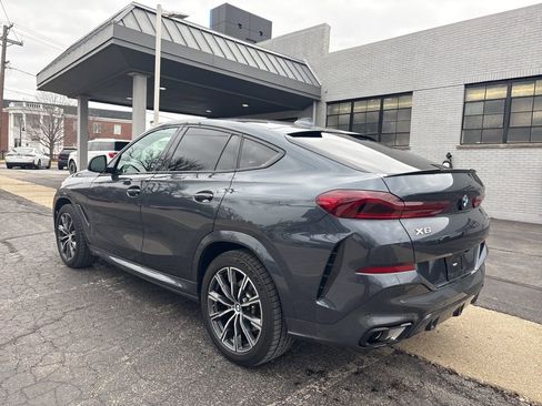 Used 2022 BMW X6 xDrive40i w/ M Sport Package image 9