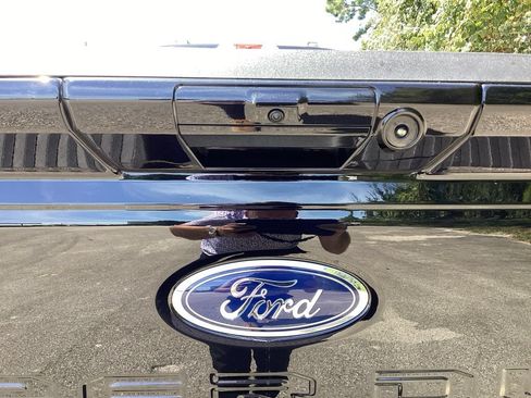 Used 2024 Ford F350 Lariat w/ Lariat Ultimate Package AWD/4WD image 19