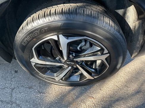 Used 2023 Chevrolet TrailBlazer RS w/ Sun and Liftgate Package image 7