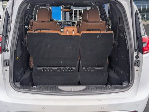 Used 2022 Chrysler Pacifica Pinnacle image 10