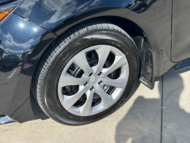 Certified 2026 Toyota Corolla LE FWD image 9