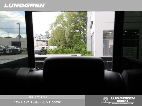 Used 2023 RAM 1500 Laramie AWD/4WD image 34