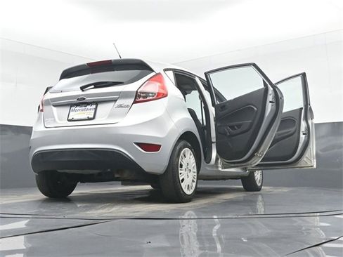 Used 2016 Ford Fiesta S image 49