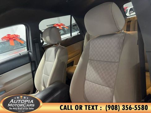 Used 2014 Ford Explorer XLT w/ Equipment Group 201A image 11