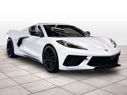 Used 2024 Chevrolet Corvette Stingray Preferred Cpe w/ 2LT RWD image 2