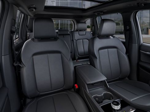 New 2026 Jeep Grand Cherokee Limited RWD image 16