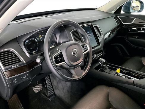 Used 2019 Volvo XC90 T6 Momentum w/ Advanced Package image 18