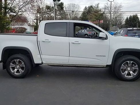 Used 2015 Chevrolet Colorado Z71 AWD/4WD image 9