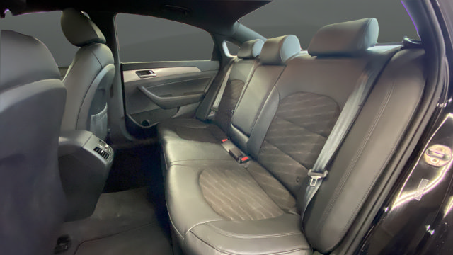 Used 2019 Hyundai Sonata Sport w/ Tech Package 03 FWD image 24