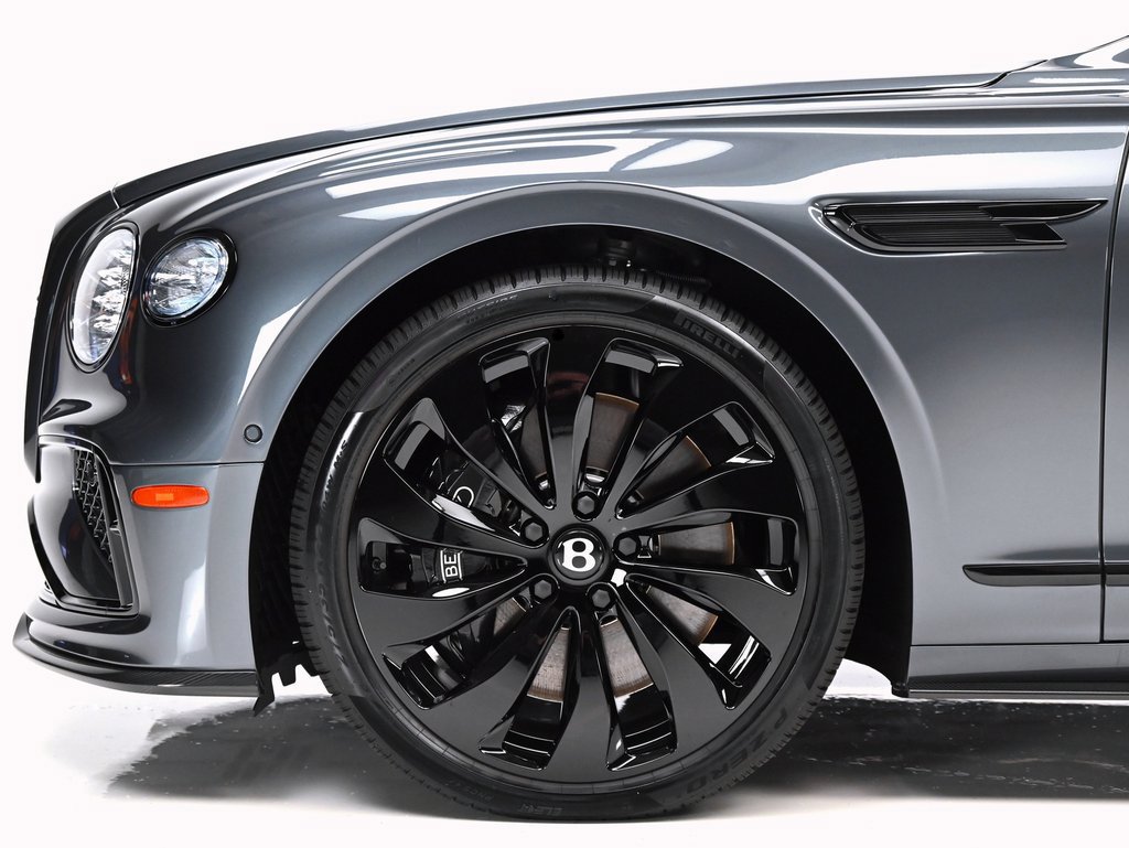 New 2026 Bentley Flying Spur V8 AWD/4WD image 8