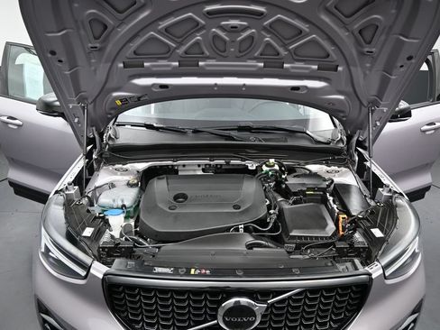 Used 2026 Volvo XC40 B5 Plus AWD/4WD image 34