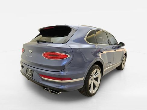 Certified 2023 Bentley Bentayga AWD/4WD image 12
