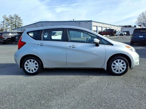 Used 2015 Nissan Versa Note SV image 3