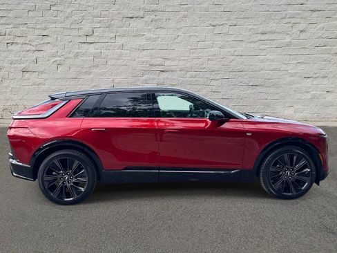 New 2026 Cadillac Lyriq Signature Sport RWD image 6
