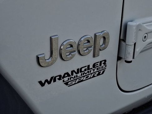 Used 2020 Jeep Wrangler Unlimited Sport S AWD/4WD image 29