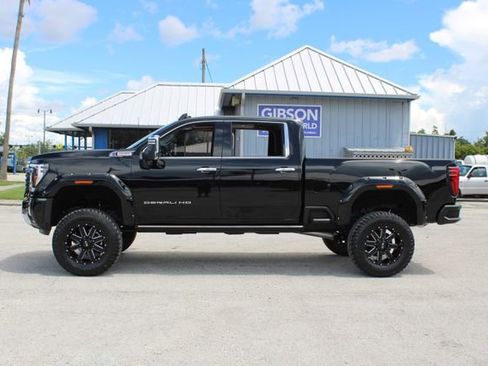 Used 2024 GMC Sierra 2500 Denali w/ Denali Reserve Package image 6