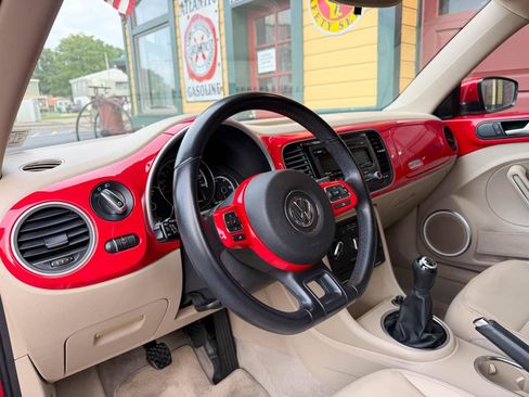 Used 2014 Volkswagen Beetle 2.5 FWD image 14