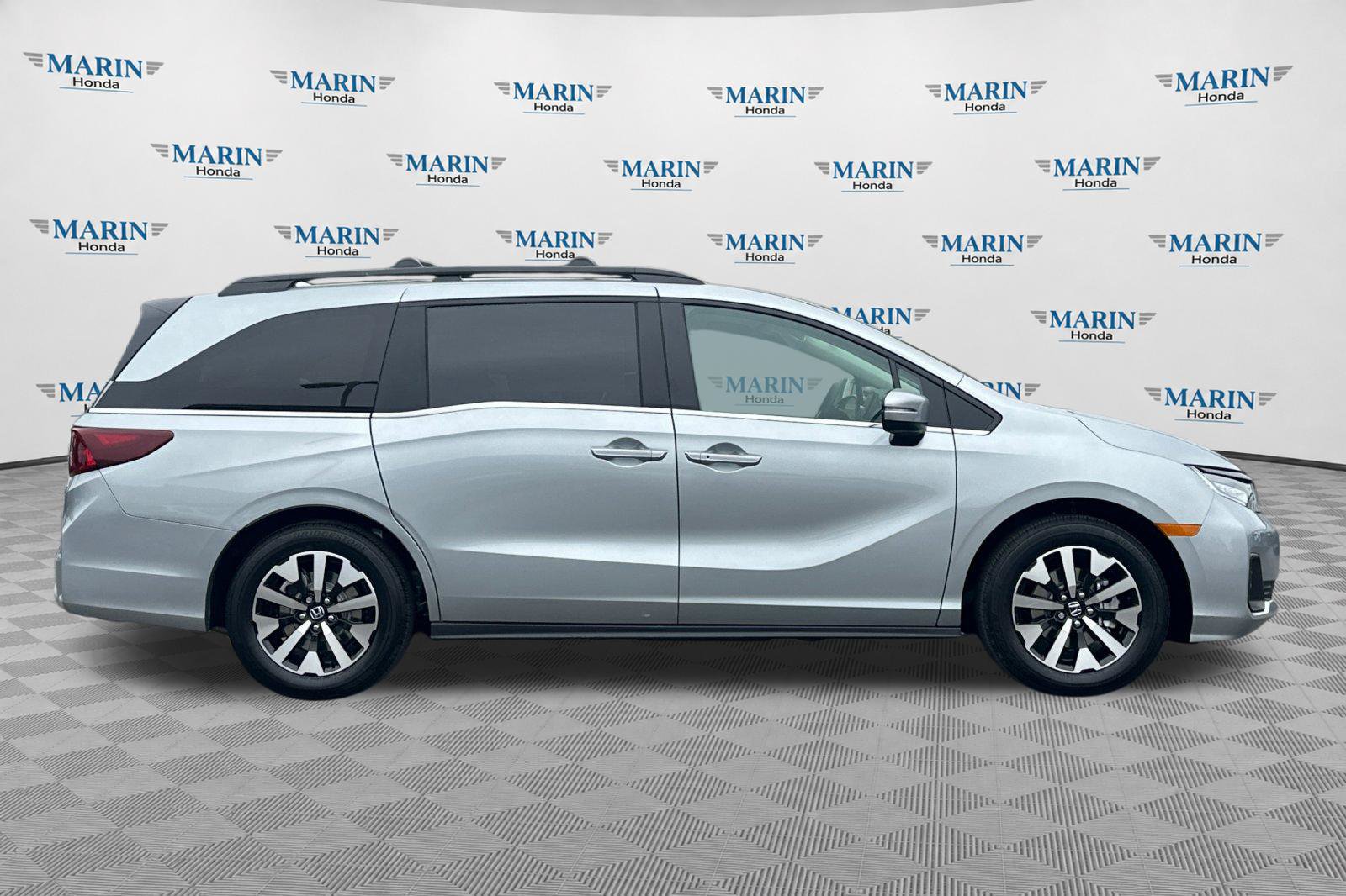 New 2027 Honda Odyssey EX-L image 2